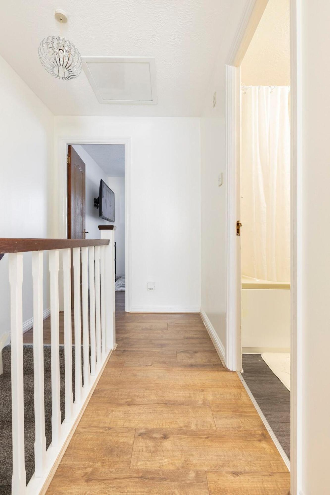 Cozy Family-Friendly House Apartment Erith Exterior photo