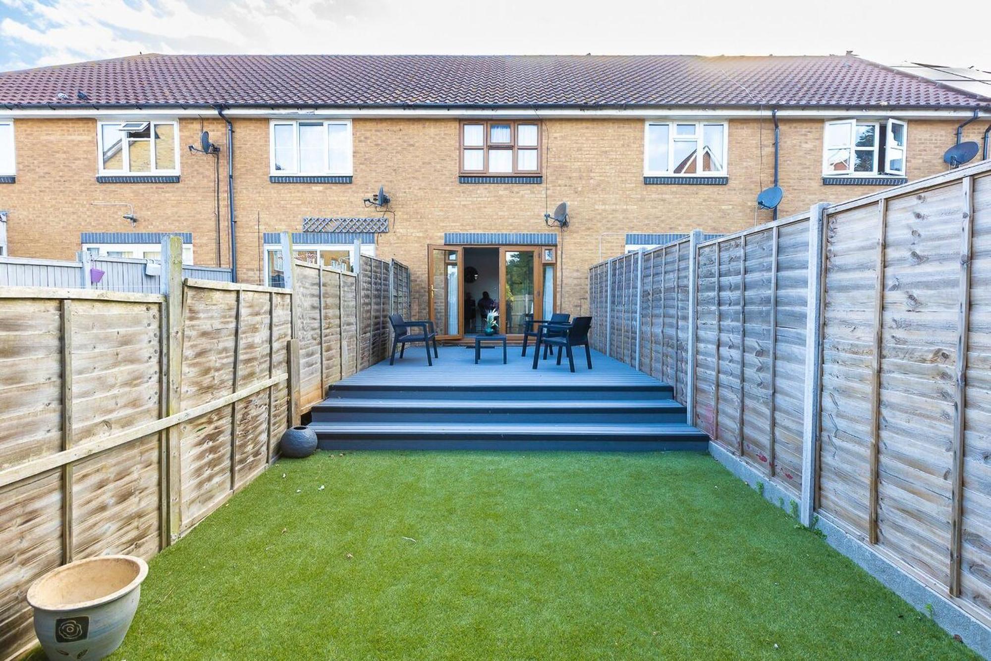 Cozy Family-Friendly House Apartment Erith Exterior photo